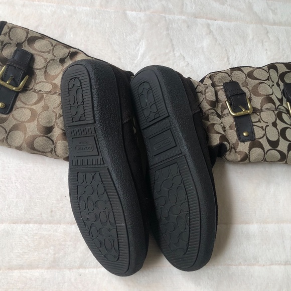 Classic!  Coach Signature C Ladies Suede Upper Boots Size 6 Pull On Style - Picture 3 of 7